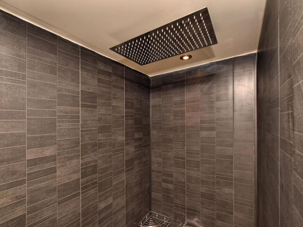 Beautiful Completely Home With Sauna Bubble Bath Filly Camera foto