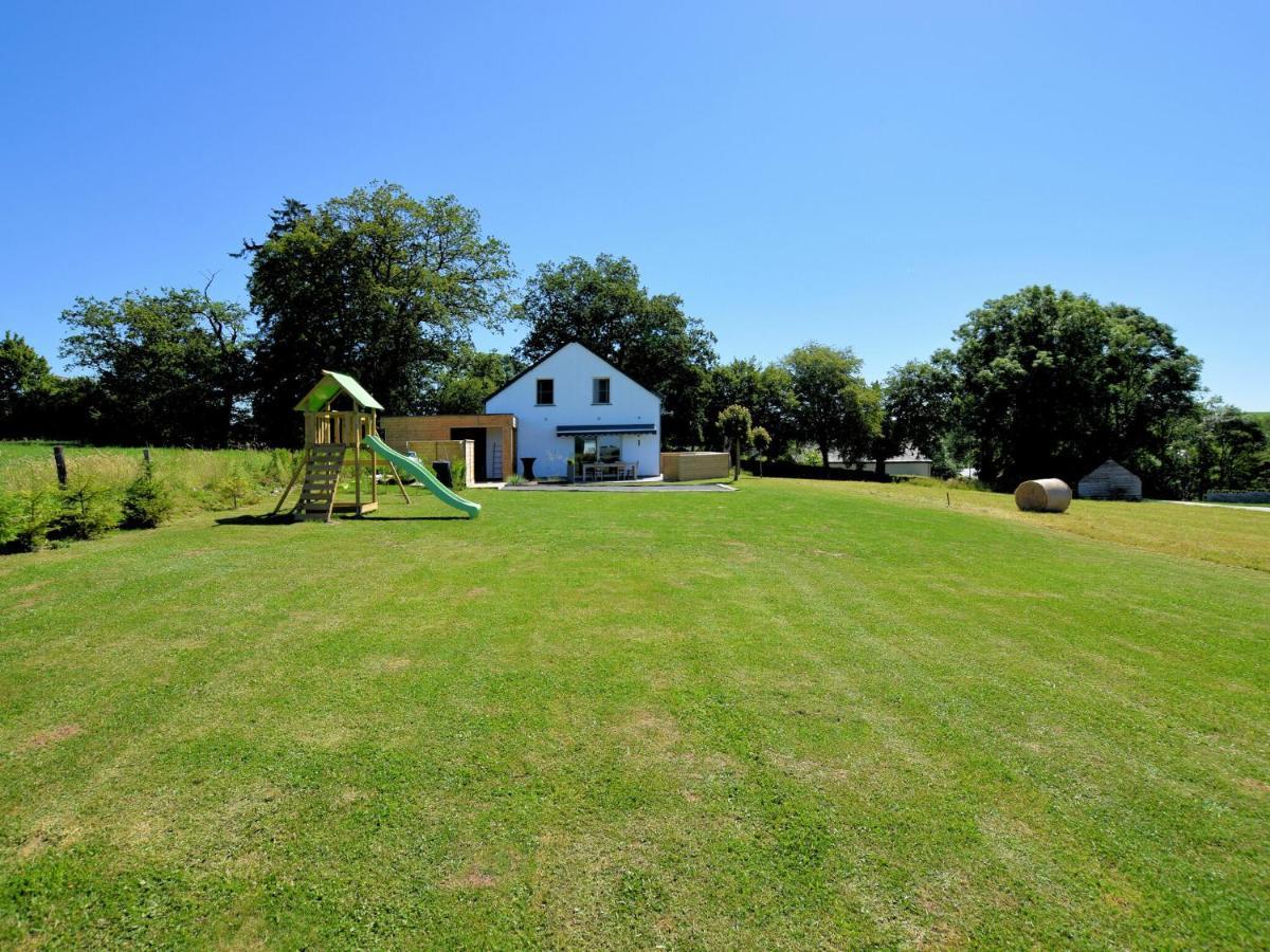 Beautiful Completely Home With Sauna Bubble Bath Filly Camera foto
